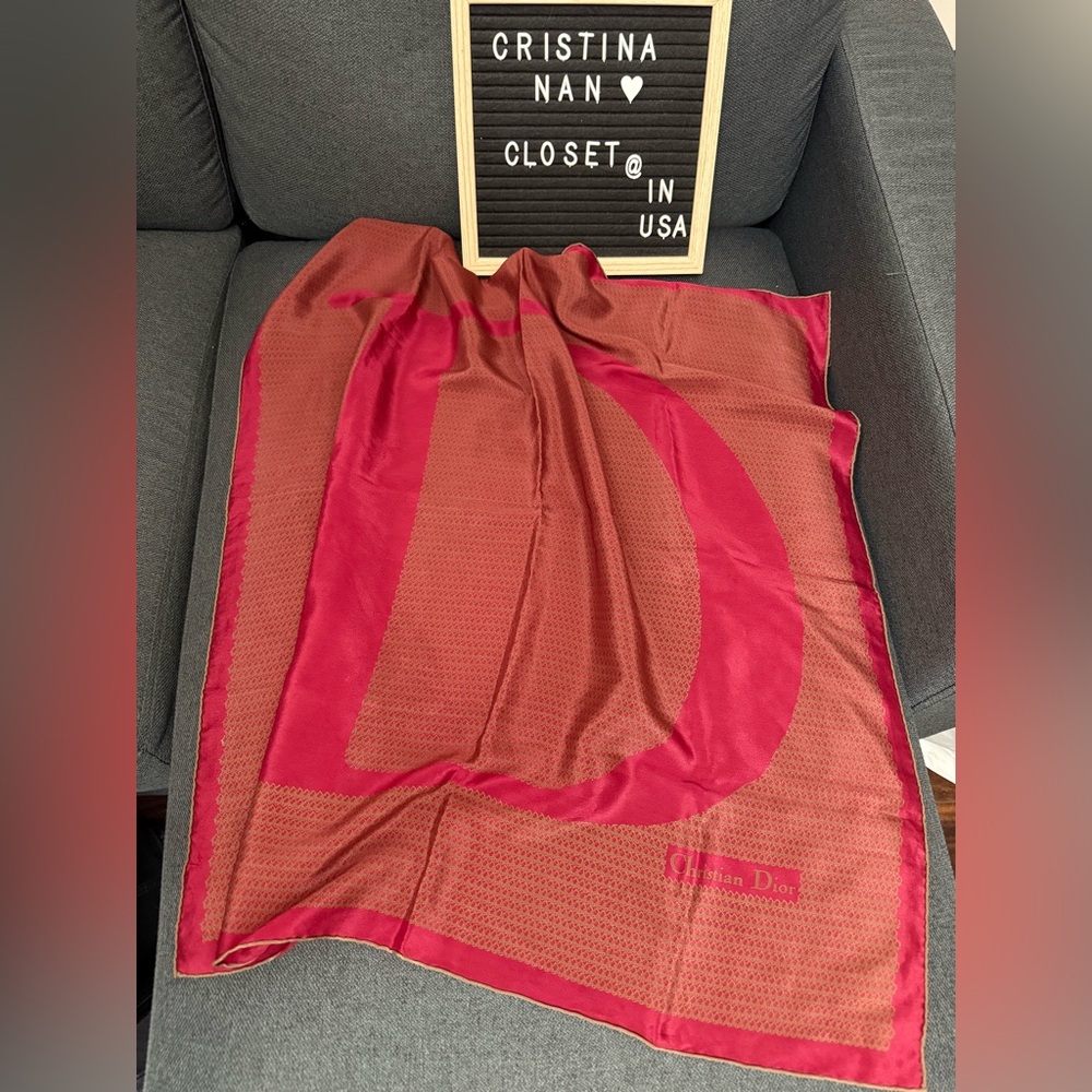 🧣Dior silk square scarf